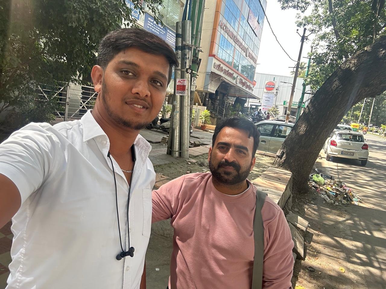 Happy customers selfie on outstation cab trip